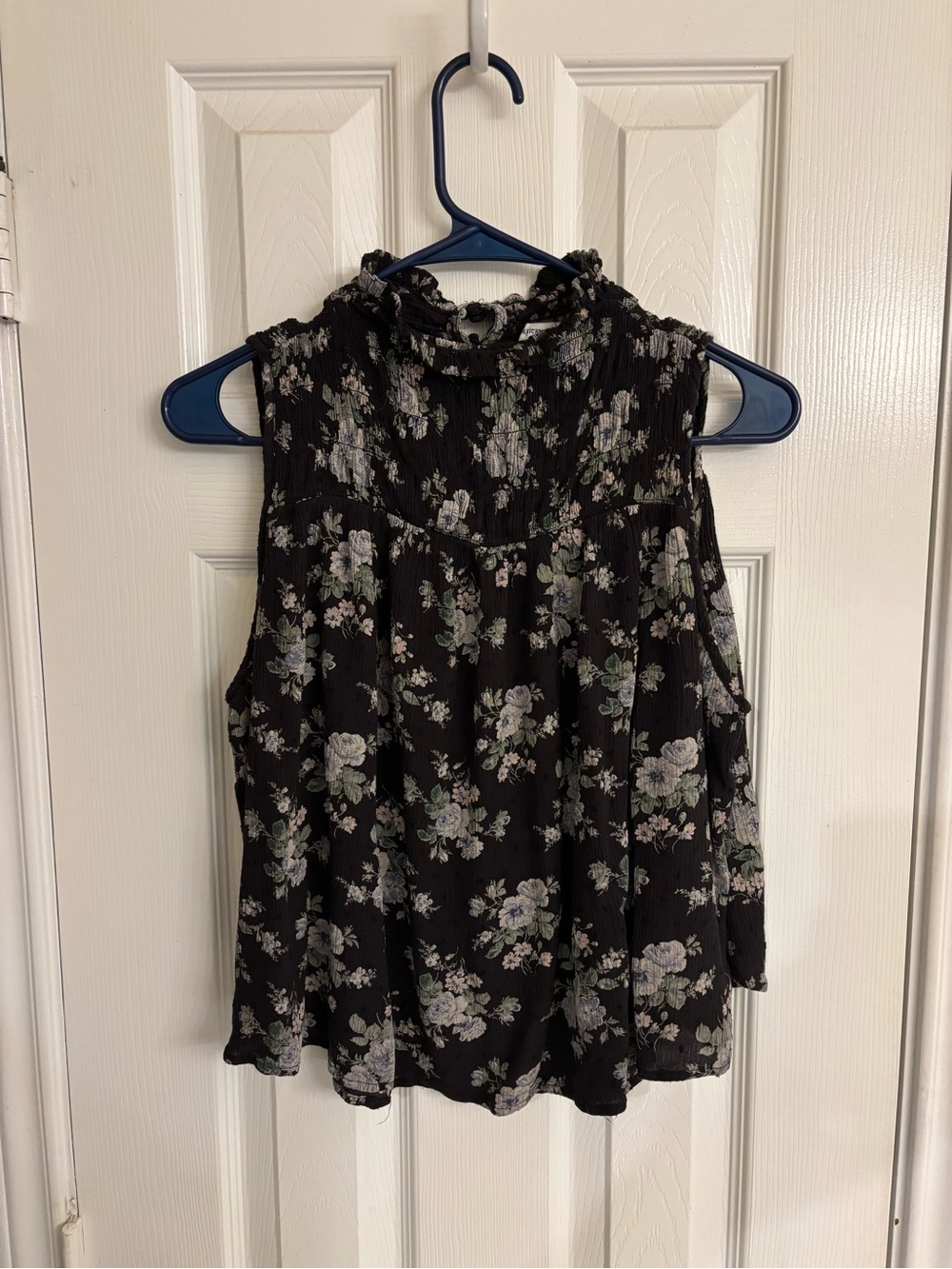 American Eagle Top Medium Black Ruffle Neck Bloom Boho Gauzy Swiss Dot Flowy